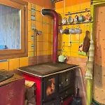 Wild Art Wooden House בית נופש *