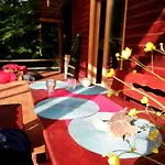 Wild Art Wooden House בית נופש *