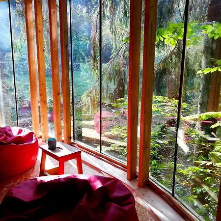 Wild Art Wooden House بيت للعطل *