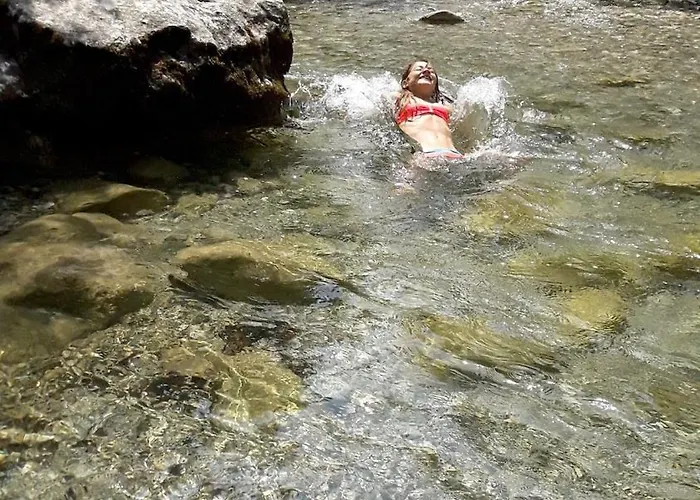 Сasa de vacaciones Wild Art Wooden House Ig